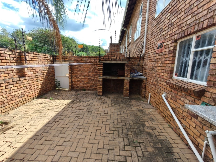 3 Bedroom Property for Sale in Safari Gardens North West